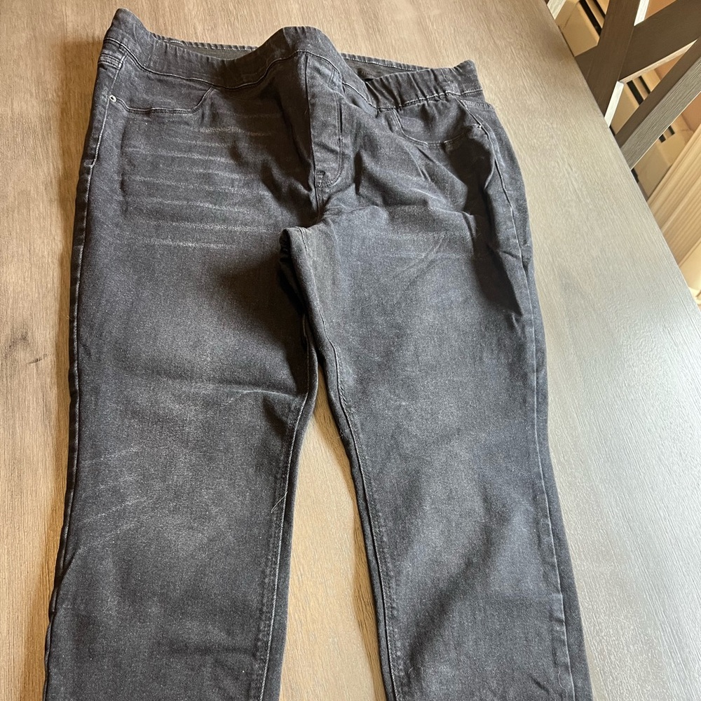 Old Navy pull on jeggings